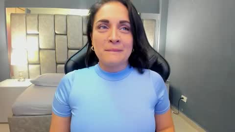 Cata Joness  My schedule 2200 - 0500 GMT -5 online show from 10.24.25