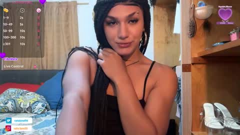 Snapshot of catafitt_1 chatting on 12.19.25 catalyna fitness online show from 12.19.25