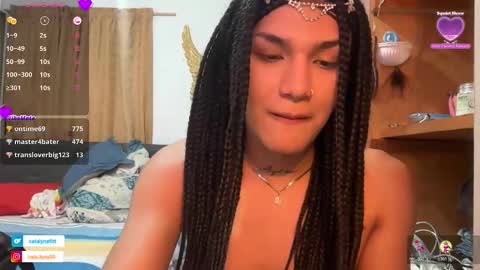 Snapshot of catafitt_1 chatting on 12.22.25 catalyna fitness online show from 12.22.25