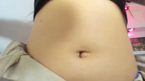 Snapshot of catalehia_milk chatting on 10.17.25 C A T A L E H I A online show from 10.17.25