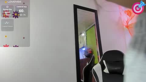 Snapshot of catalehia_milk chatting on 10.31.25 C A T A L E H I A online show from 10.31.25