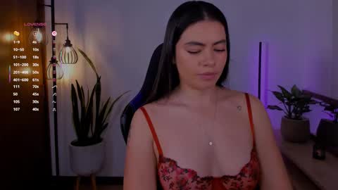 MACARENA online show from 01.11.26