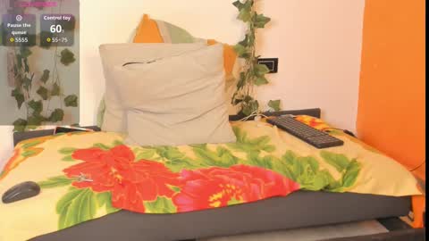 cataleya19__ online show from 10.07.25