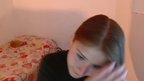 Snapshot of cataleya_cat3 chatting on 03.04.26 Fabi online show from 03.04.26