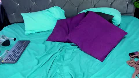Snapshot of cataleya_divine chatting on 01.16.25 Cata Prins online show from 01.16.25