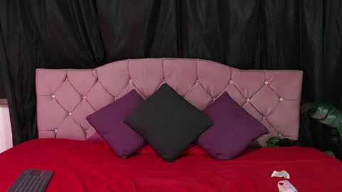 Cata Prins  online show from 09.18.25