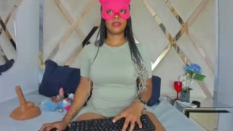 cataleyaxht online show from 10.18.25