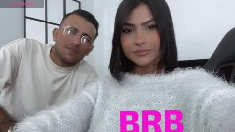 Snapshot of catalina_and_roger chatting on 02.16.25 Cata y Roger online show from 02.16.25