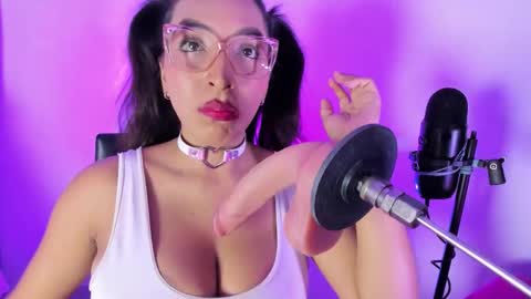Cata  Monday- Saturday   On line at 0100pm-0700pm online show from 09.14.25