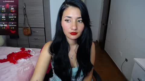 catalinahounn online show from 12.30.24