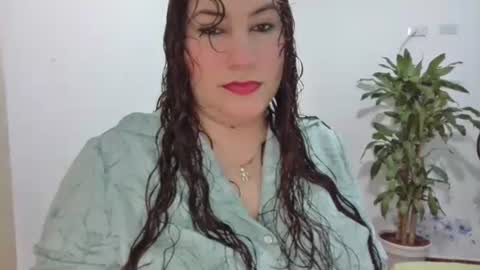 Snapshot of catalinamarpi45 chatting on 03.16.26 cataleya online show from 03.16.26