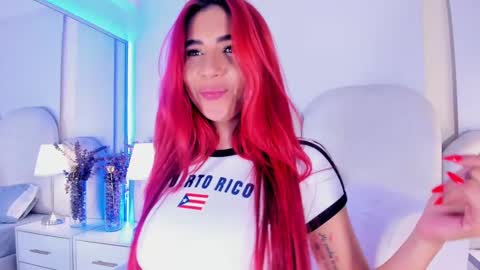 Snapshot of catalleya_hott chatting on 02.21.25 Call me Cata online show from 02.21.25