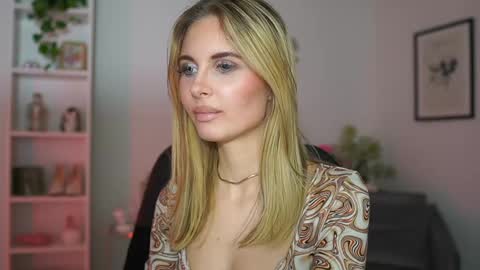 catecrago  online show from 02.21.25