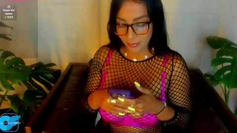 Caterine Zapata  online show from 04.24.26