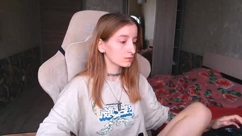 Snapshot of cath_dysphoria_ chatting on 12.06.24 CATH online show from 12.06.24