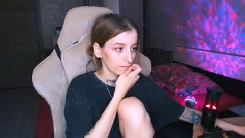 Snapshot of cath_dysphoria_ chatting on 12.20.24 CATH online show from 12.20.24