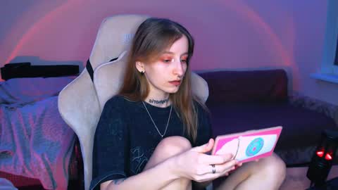 Snapshot of cath_dysphoria_ chatting on 01.24.25 CATH online show from 01.24.25