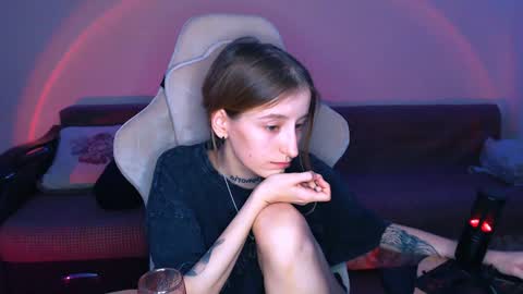 Snapshot of cath_dysphoria_ chatting on 02.02.25 CATH online show from 02.02.25