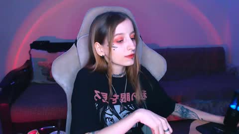 Snapshot of cath_dysphoria_ chatting on 02.21.25 CATH online show from 02.21.25