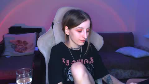 Snapshot of cath_dysphoria_ chatting on 03.07.25 CATH online show from 03.07.25