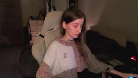 Snapshot of cath_dysphoria_ chatting on 09.17.25 CATH online show from 09.17.25