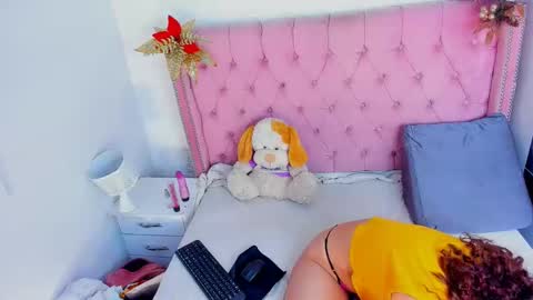 Snapshot of cathaleyahh chatting on 01.15.25 cathaleyahh online show from 01.15.25