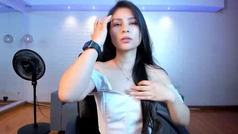 Catalina Santana online show from 10.22.25