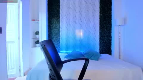 Catalina Santana online show from 10.30.25