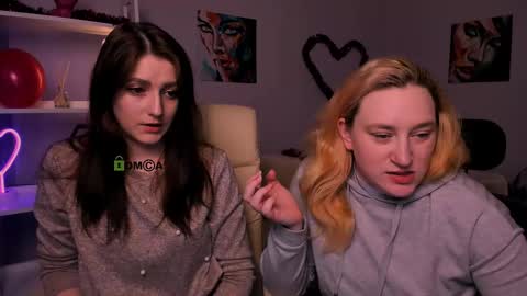 Snapshot of catherine_kitty chatting on 02.15.25 Catherine online show from 02.15.25