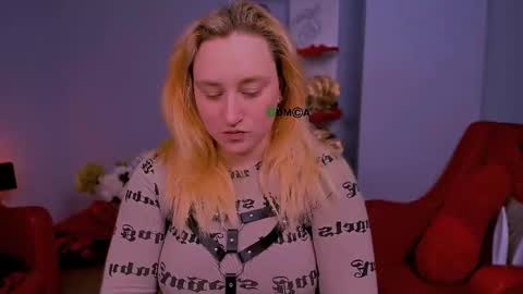 Snapshot of catherine_kitty chatting on 02.24.25 Catherine online show from 02.24.25