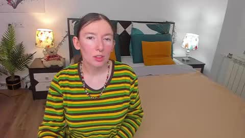 Catrin online show from 02.17.25