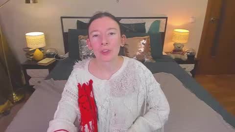 Catrin online show from 12.22.25