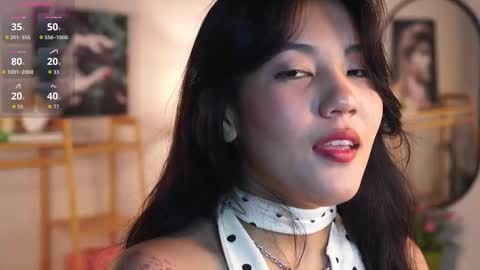 Lee online show from 09.23.25