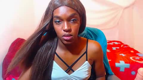 Snapshot of cathi_nahomi chatting on 10.24.25 cathi_nahomi online show from 10.24.25
