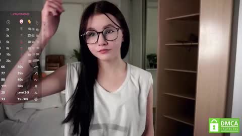 Eva  online show from 09.08.25