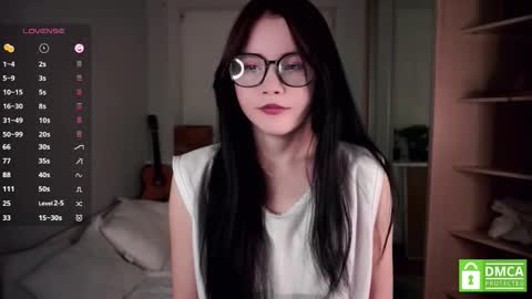 Eva  online show from 09.12.25