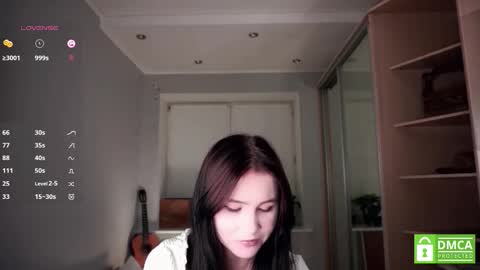 Eva  online show from 09.14.25