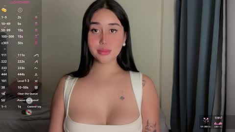 Snapshot of cathleya_ chatting on 09.10.25 Cathy online show from 09.10.25