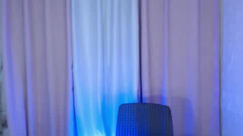 Snapshot of cathy_mendez chatting on 09.28.25 Cathy Mae online show from 09.28.25