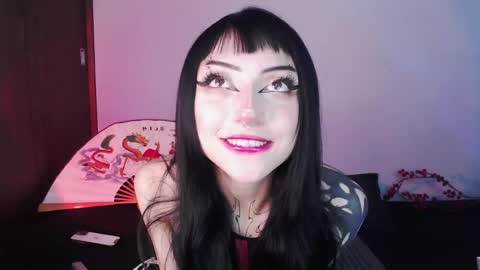 Cati help me reach my goal of 100 thumbs up again 3 online show from 01.09.25