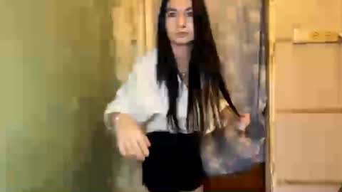 Lola online show from 12.17.25