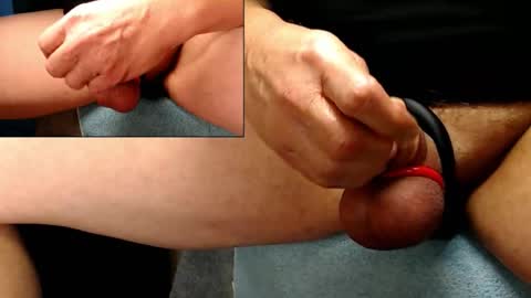 Snapshot of catlover03 chatting on 12.04.25 Mike online show from 12.04.25