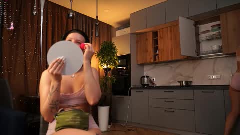 Snapshot of catolinanight chatting on 02.27.26 catolinanight online show from 02.27.26