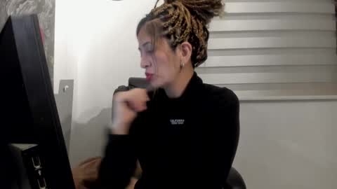 CATT EVANS online show from 10.09.25