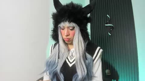 Catt Noir online show from 06.25.26
