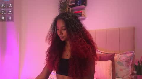 Snapshot of cattaleya_russ chatting on 10.06.25 catta 3 online show from 10.06.25