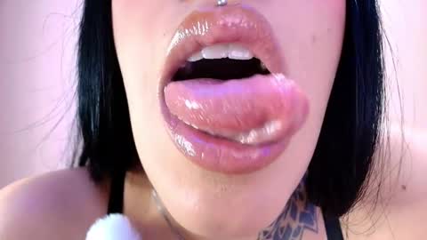 Cattleya online show from 03.31.26