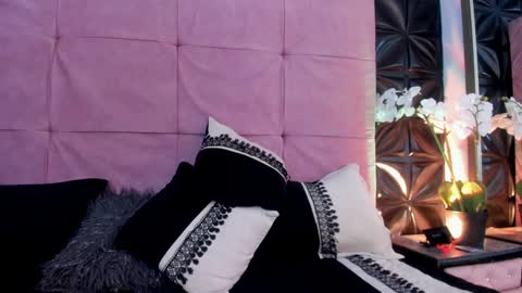 Snapshot of cattleya_jensen chatting on 12.14.24 Cattleya online show from 12.14.24