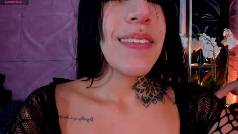 Snapshot of cattleya_jensen chatting on 12.18.24 Cattleya online show from 12.18.24