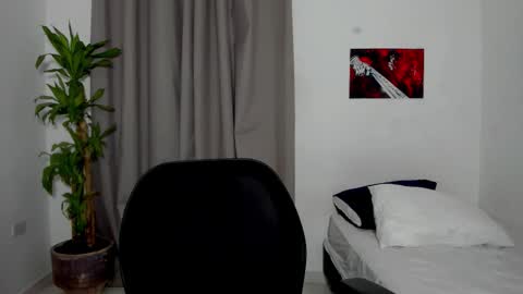 Snapshot of catty_noir1 chatting on 02.04.26 Catty online show from 02.04.26